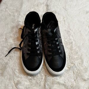 Dkny Womens Reesa Sneakers Black Gray Snake Print Leather Lace Up